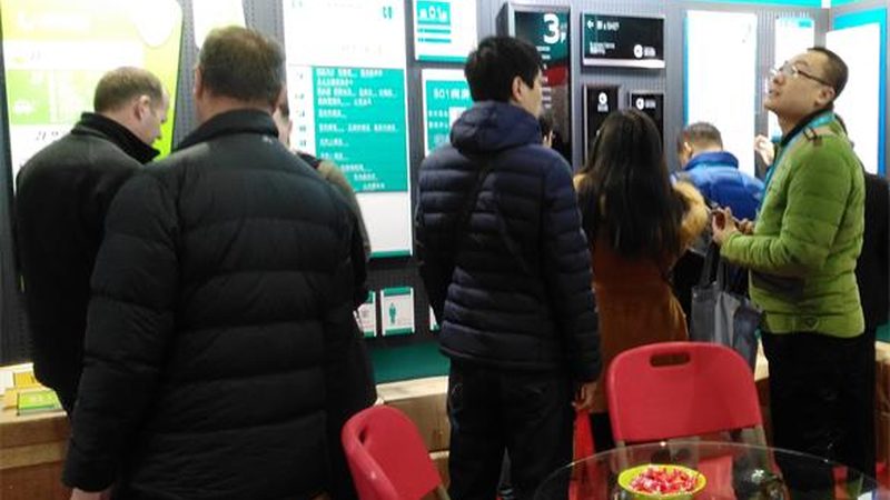 成都喷绘写真工厂直营：揭秘高品质广告物料背后的秘密